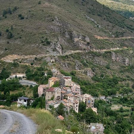 Gites De Pierlas Buitenkant foto